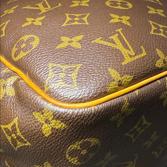 Louis Vuitton Deauville - Picture 12 of 17